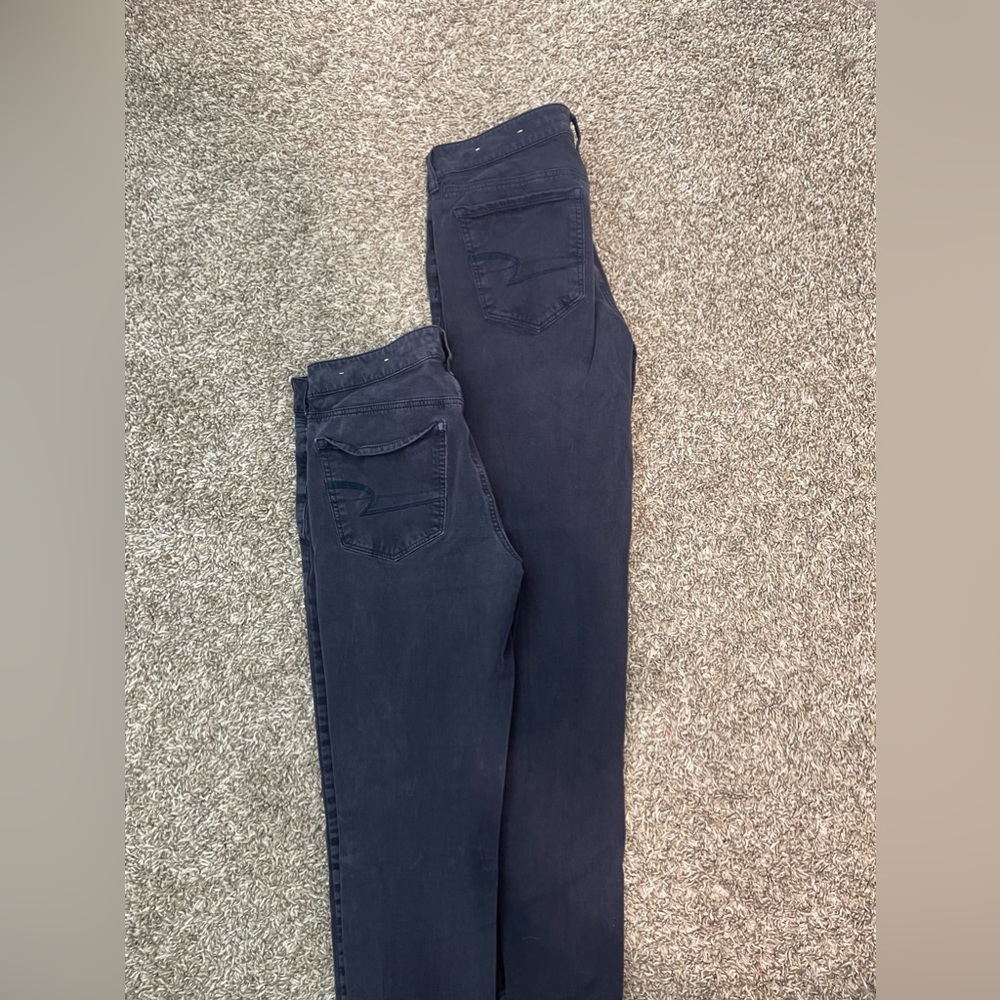 2 AE super stretch navy pants